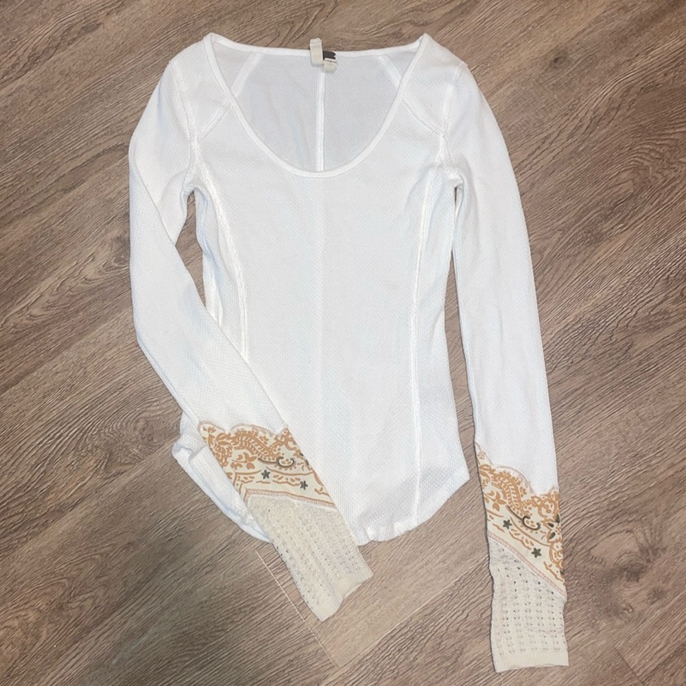 Free people long sleeve shirt with cuffs size XS.